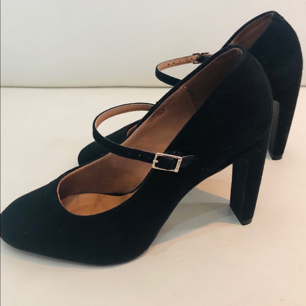 Vizzano Mary Jane Heels